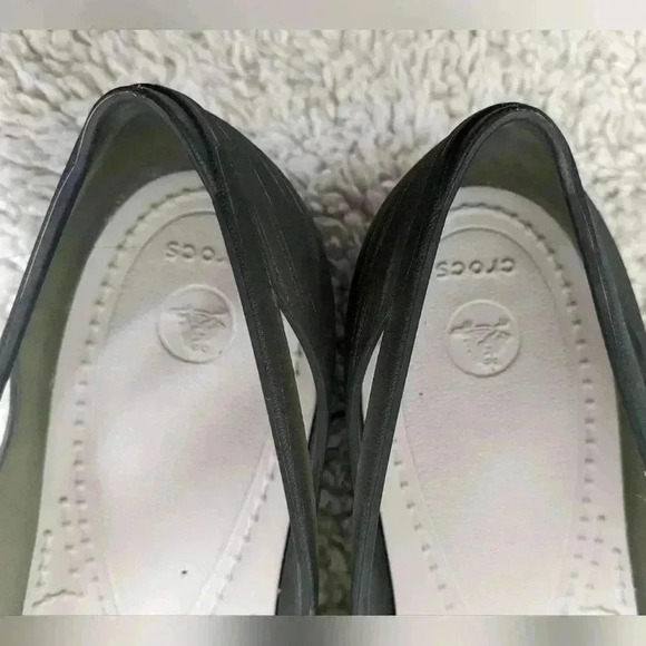 CROCS Flat ballet pointes toe shoes size 6 Women in Good used condition! - Picture 8 of 9